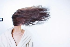 Ефективний шампунь від лупи і випадання волосся фото